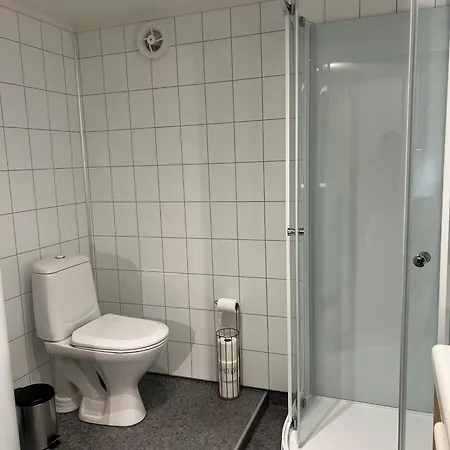 Bright And Pleasant Basement Near Downtown, Lys Og Trivelig Kjellerleilighet I Sentrumsnaert Appartamento *