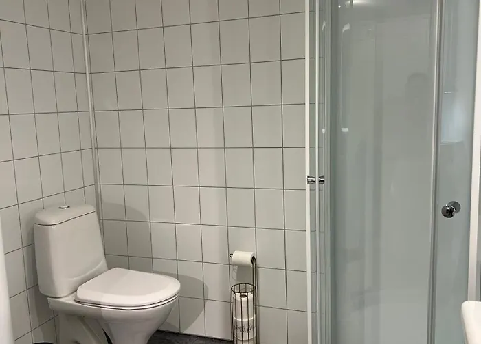 Bright And Pleasant Basement Near Downtown, Lys Og Trivelig Kjellerleilighet I Sentrumsnaert Apartamento *